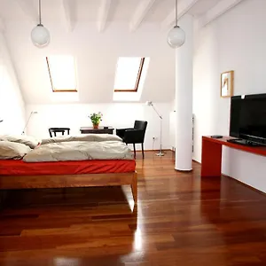 https://apartment-medienhafen.topcolognehotels.com